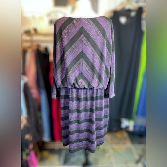 LONDON TIMES ~ Purple and Black Chevron Striped Knit Dress ~ Size 18W - Picture 2 of 4